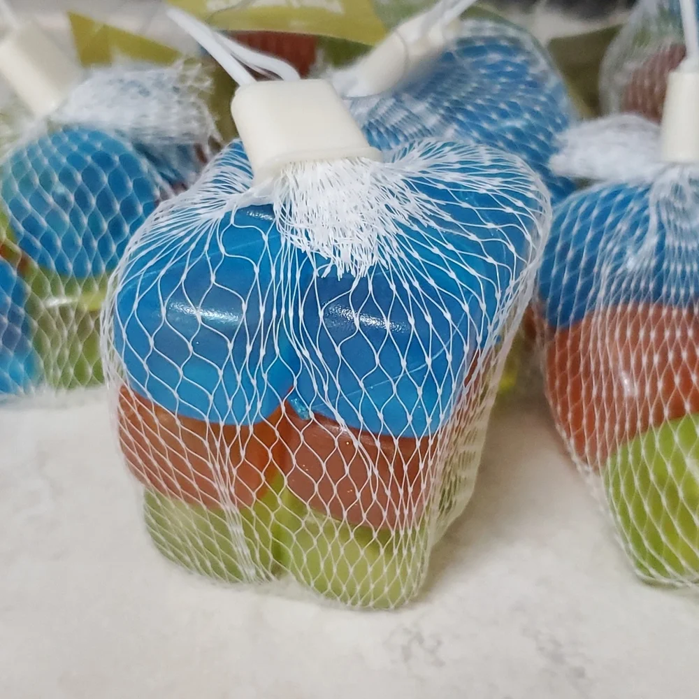 🧊 PIER 1 Melt-Less Reusable Ice Cubes 🧊